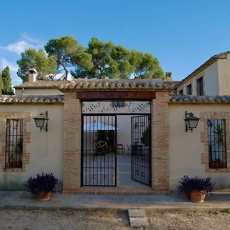 Casa Sanz Bed & Breakfast